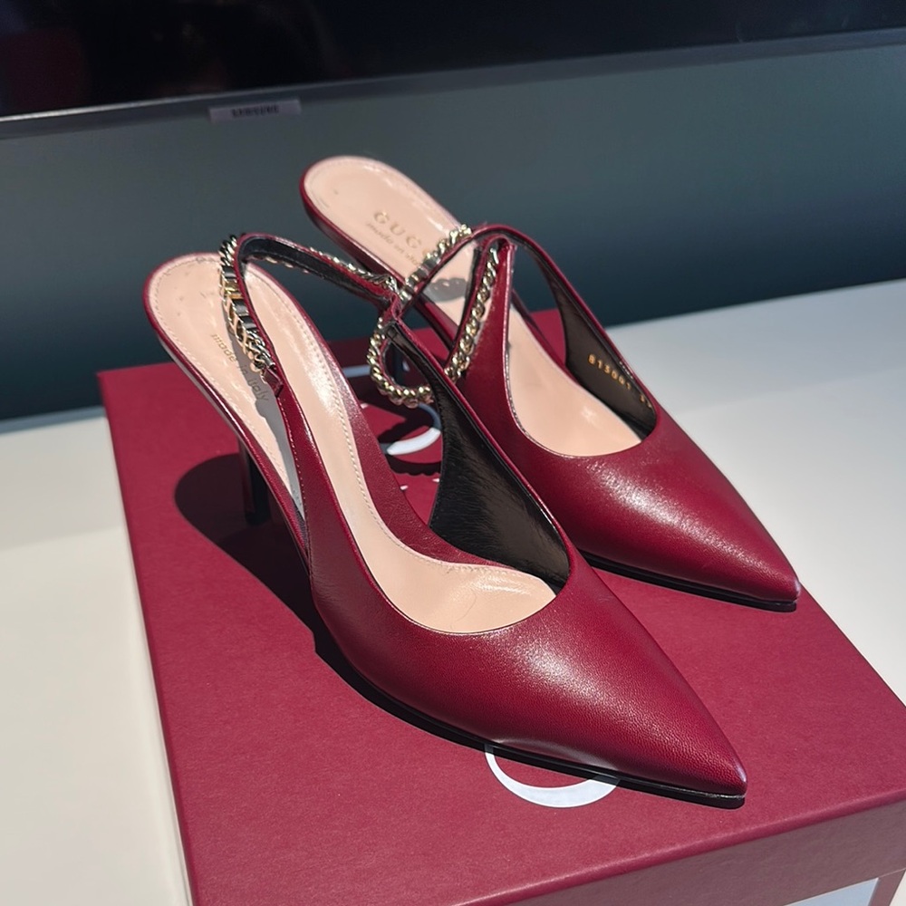 Gucci Pointed Toe Slingback Heels